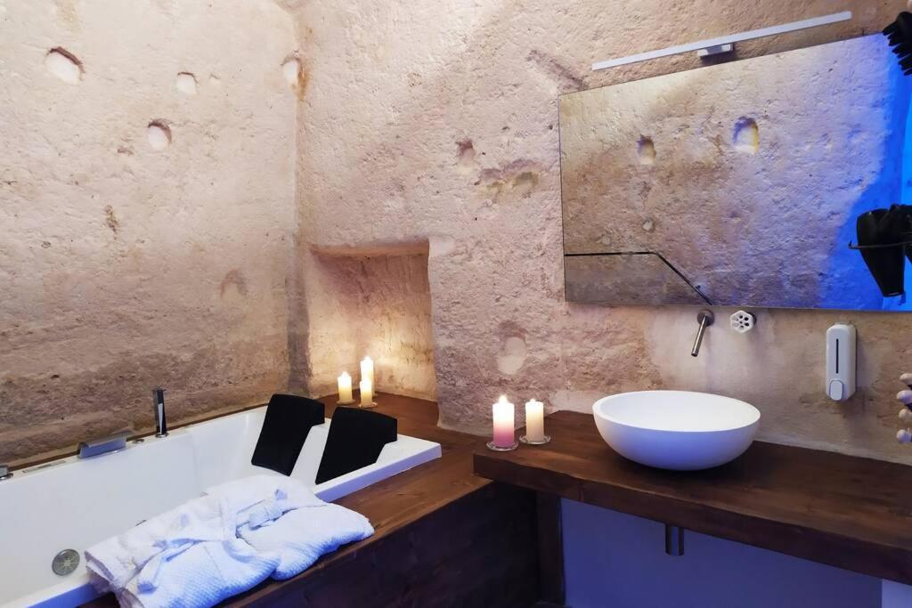 Fornaci 46 Sassi Con Idromassaggio Matera Exterior foto